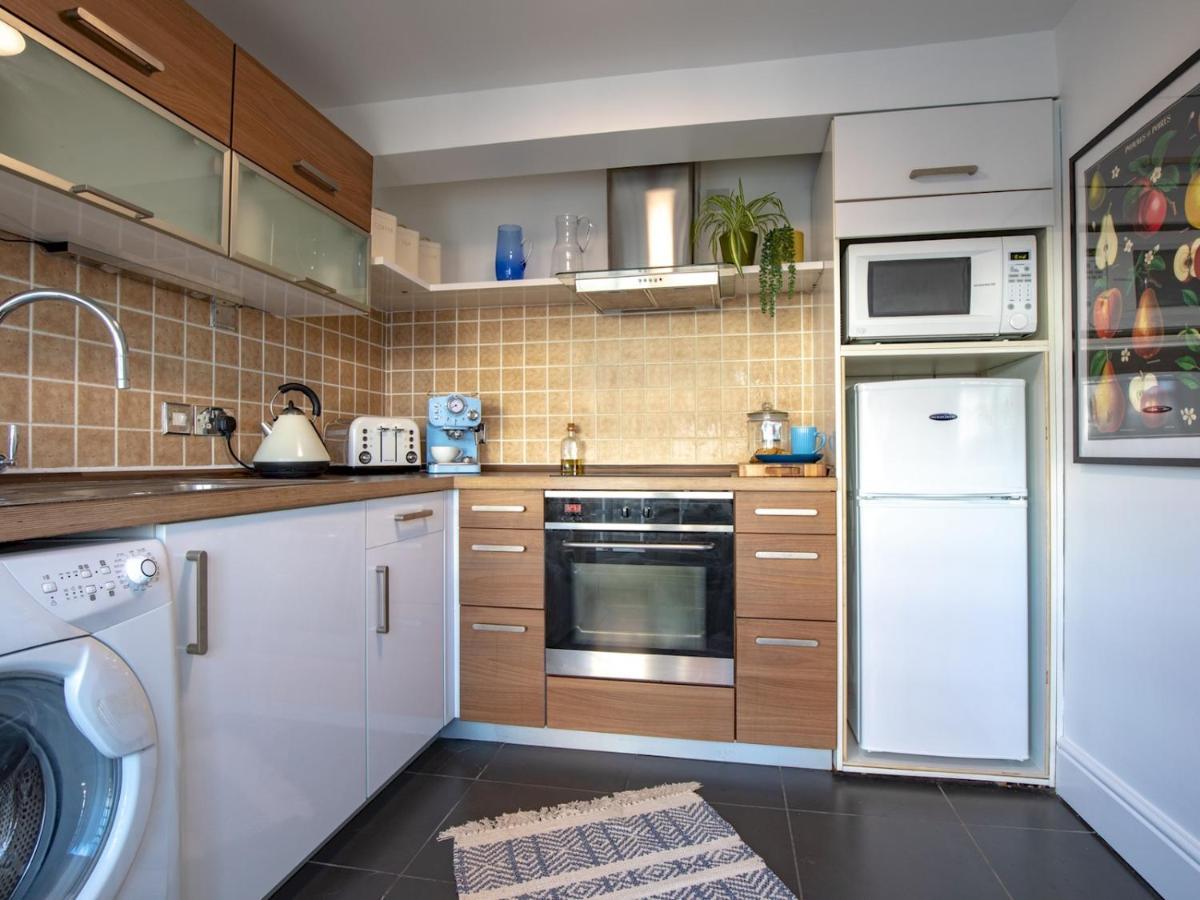 Pass The Keys Art Deco Inspired Apartment With Roof Top Views Shrewsbury Exteriör bild